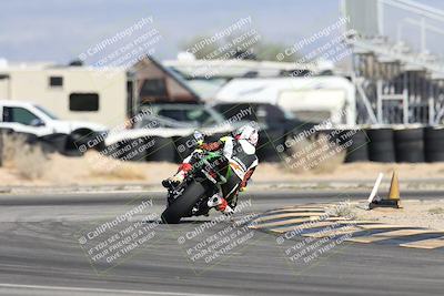 media/Nov-16-2025-Race Pace (Sun) [[8c5fa54630]]/Non Verified Riders (1st 20 Minutes)/4-Turn 16 (1116am)/